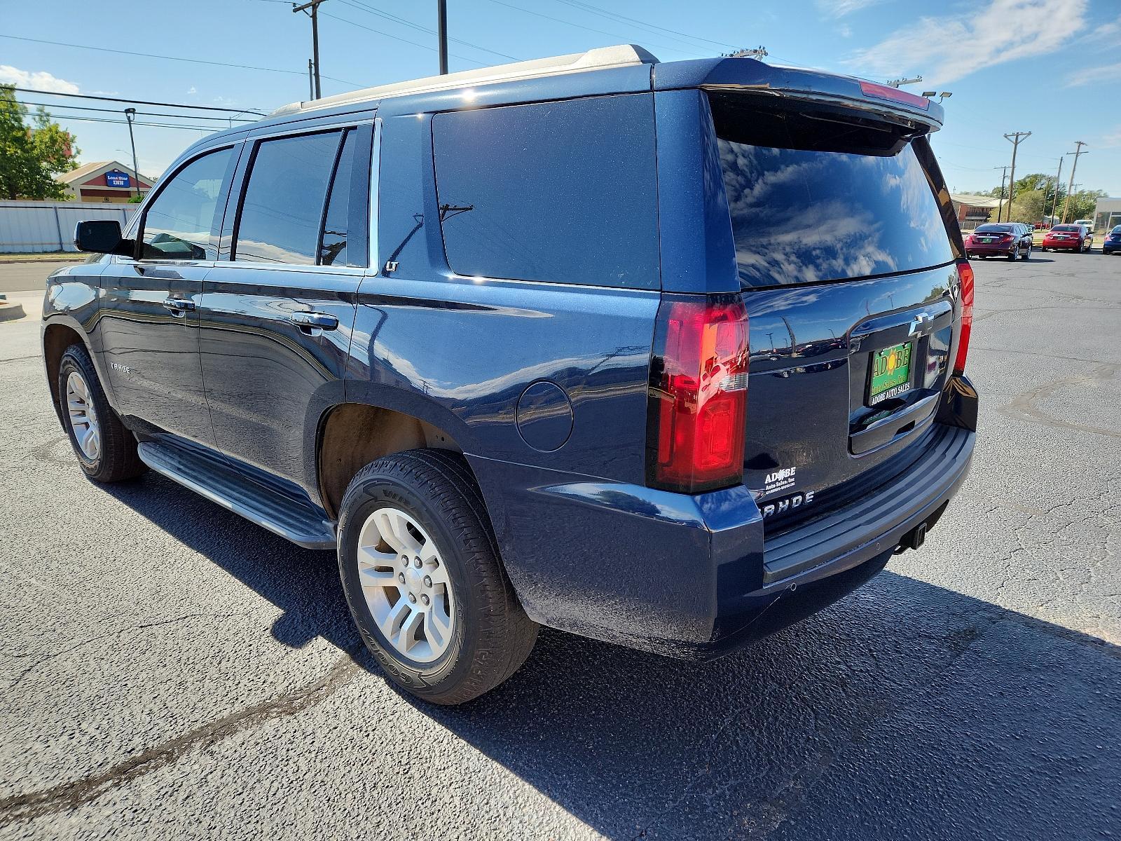 2020 Blue Velvet Metallic /Jet Black, leather Chevrolet Tahoe LT (1GNSKBKC7LR) with an ENGINE, 5.3L ECOTEC3 V8 WITH ACTIVE FUEL MANAGEMENT, DIRECT INJECTION AND VARIABLE VALVE TIMING engine, located at 4711 Ave Q, Lubbock, TX, 79412, (806) 687-2362, 33.551304, -101.855293 - Photo #2