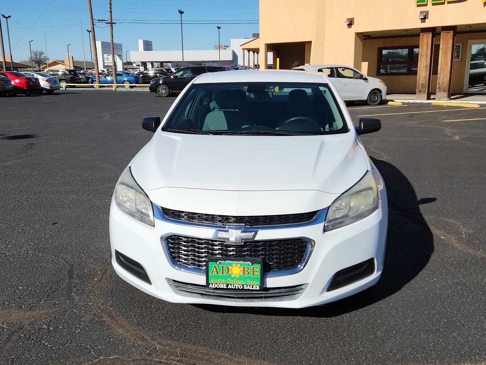2016 White /Gray Chevrolet Malibu Limited LS (1G11A5SA6GF) with an ENGINE, 2.5L DOHC 4-CYLINDER SIDI engine, located at 4711 Ave Q, Lubbock, TX, 79412, (806) 687-2362, 33.551304, -101.855293 - Photo #7