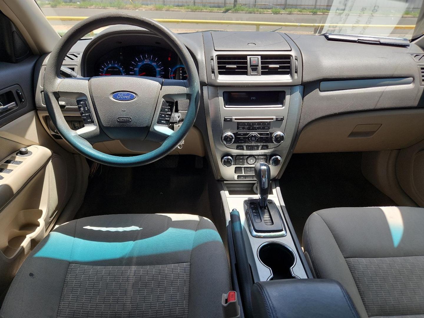 2012 White Suede /Camel Cloth Interior Ford Fusion SE (3FAHP0HA9CR) with an 2.5L 16V I4 DURATEC ENGINE engine, located at 4711 Ave Q, Lubbock, TX, 79412, (806) 687-2362, 33.551304, -101.855293 - Photo#10