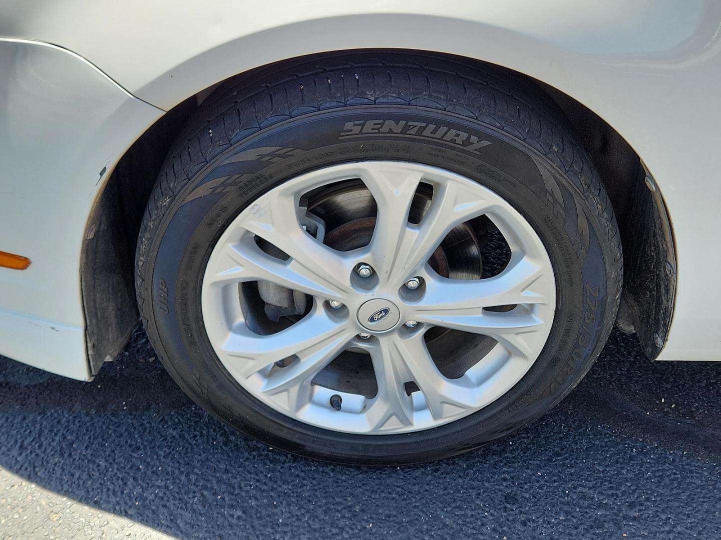 2012 White Suede /Camel Cloth Interior Ford Fusion SE (3FAHP0HA9CR) with an 2.5L 16V I4 DURATEC ENGINE engine, located at 4711 Ave Q, Lubbock, TX, 79412, (806) 687-2362, 33.551304, -101.855293 - Photo#8