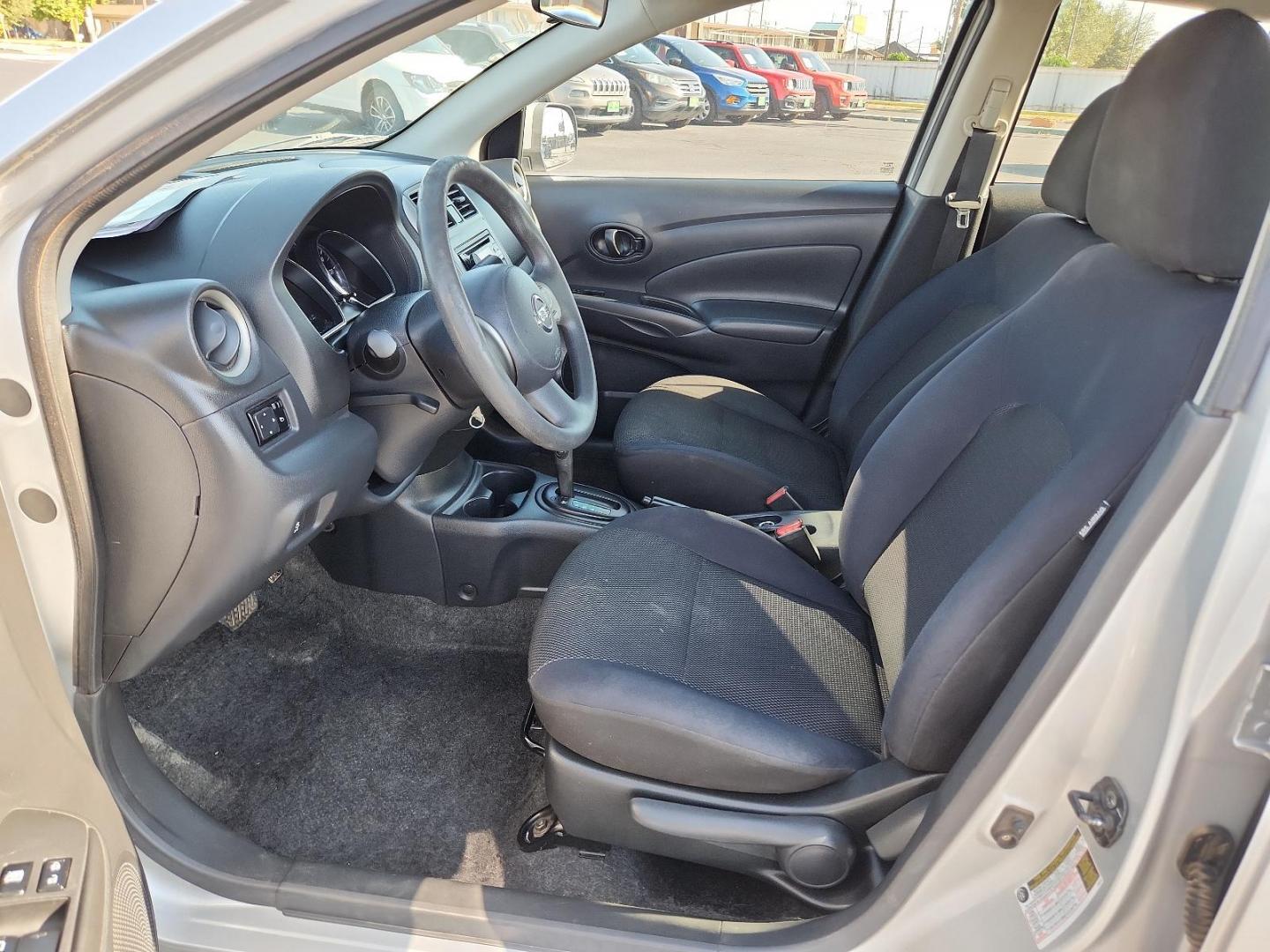 2012 Brilliant Silver Metallic /Charcoal Cloth Interior Nissan Versa SV (3N1CN7APXCL) with an 1.6L DOHC 16-valve I4 engine engine, located at 4711 Ave Q, Lubbock, TX, 79412, (806) 687-2362, 33.551304, -101.855293 - Photo#9