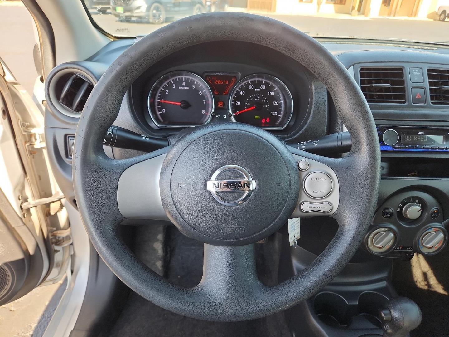 2012 Brilliant Silver Metallic /Charcoal Cloth Interior Nissan Versa SV (3N1CN7APXCL) with an 1.6L DOHC 16-valve I4 engine engine, located at 4711 Ave Q, Lubbock, TX, 79412, (806) 687-2362, 33.551304, -101.855293 - Photo#15