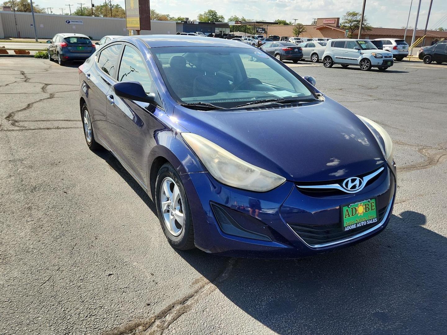 2014 Windy Sea Blue /Gray Hyundai Elantra SE (5NPDH4AE2EH) with an Engine: 1.8L DOHC 16V 4-Cylinder D-CVVT engine, located at 4711 Ave Q, Lubbock, TX, 79412, (806) 687-2362, 33.551304, -101.855293 - Photo#6