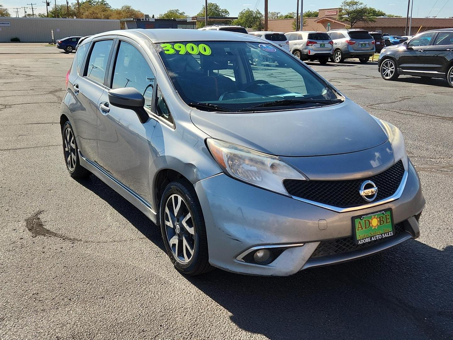 2015 Magnetic Gray Metallic /Charcoal Nissan Versa Note SR (3N1CE2CP0FL) with an Engine: 1.6L DOHC 16-Valve 4-Cylinder engine, located at 4711 Ave Q, Lubbock, TX, 79412, (806) 687-2362, 33.551304, -101.855293 - Photo#5