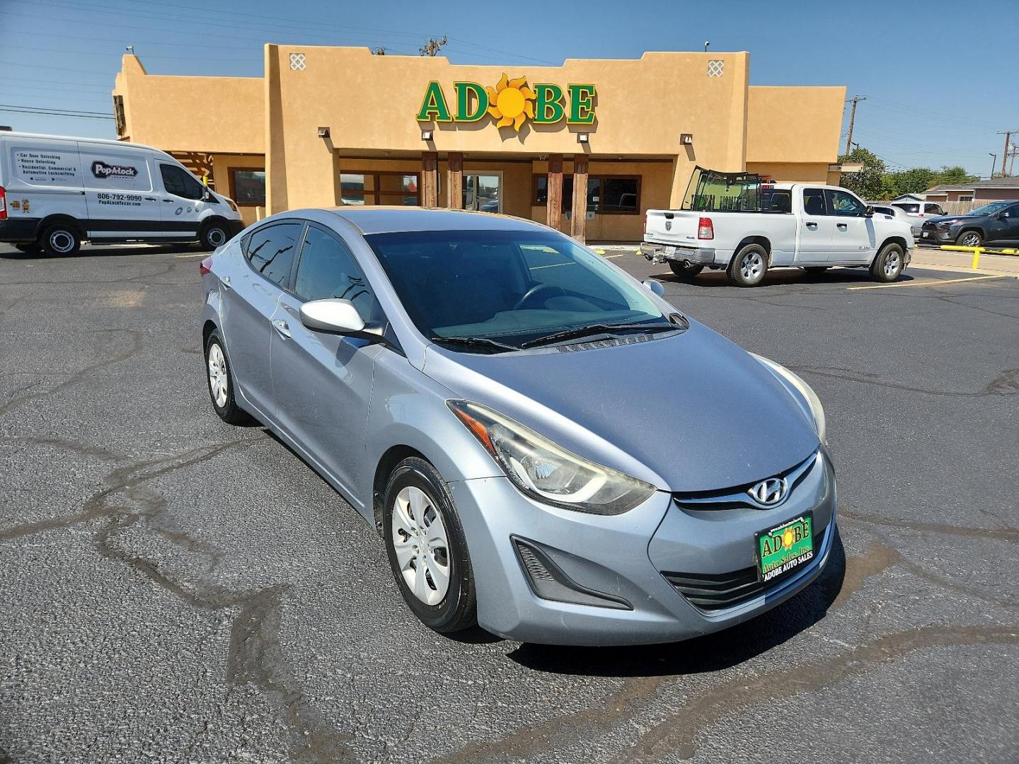 2016 Quartz White Pearl - W8 /Beige - YVF Hyundai Elantra SE (5NPDH4AE6GH) with an Engine:1.8L DOHC 16V 4-Cylinder D-CVVT MPI engine, located at 4711 Ave Q, Lubbock, TX, 79412, (806) 687-2362, 33.551304, -101.855293 - Photo#6