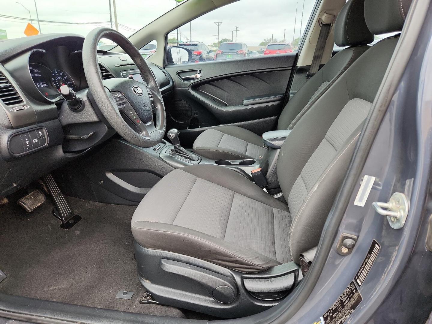 2015 Graphite Steel /Black Kia Forte LX (KNAFX4A63F5) with an Engine: 1.8L I4 DOHC D-CVVT engine, located at 4711 Ave Q, Lubbock, TX, 79412, (806) 687-2362, 33.551304, -101.855293 - Photo#21