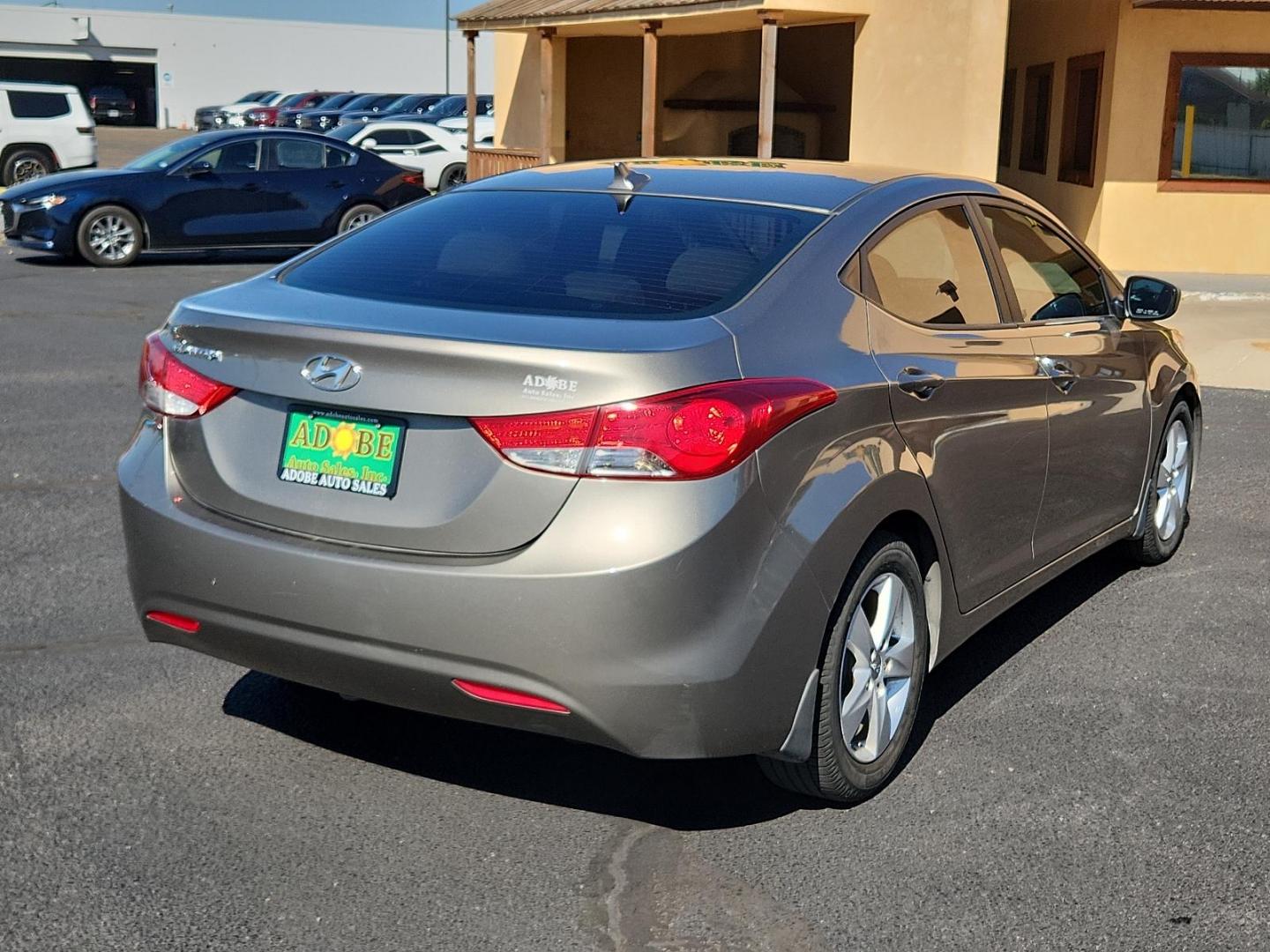 2013 Desert Bronze - RNZ /Beige - YDA Hyundai Elantra GLS (5NPDH4AE1DH) with an 1.8L DOHC MPFI D-CVVT 16-valve I4 engine engine, located at 4711 Ave Q, Lubbock, TX, 79412, (806) 687-2362, 33.551304, -101.855293 - Photo#3