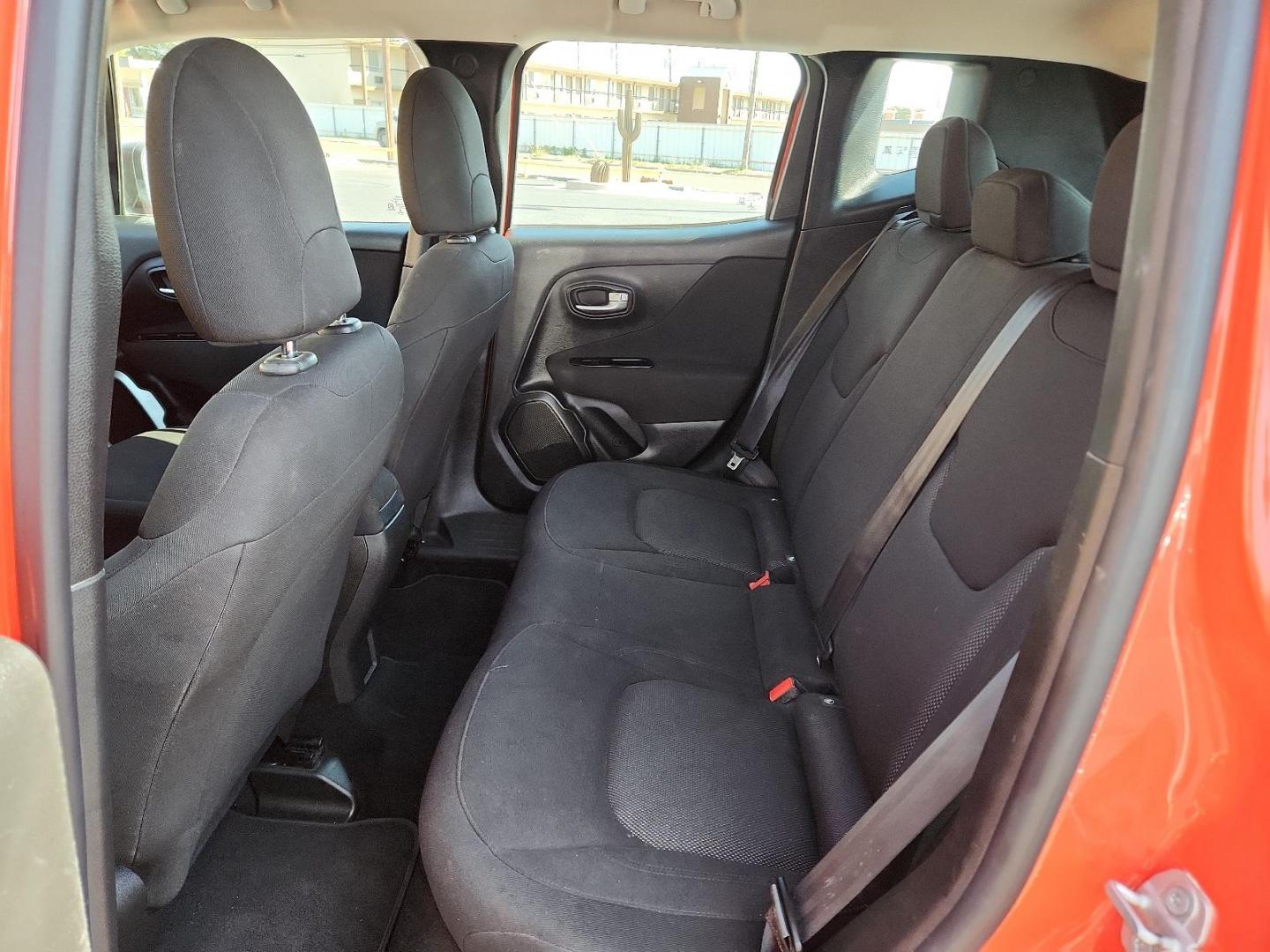 2020 Omaha Orange Clear Coat /Black, cloth Jeep Renegade Sport (ZACNJAAB7LP) with an ENGINE: 2.4L I4 ZERO EVAP M-AIR engine, located at 4711 Ave Q, Lubbock, TX, 79412, (806) 687-2362, 33.551304, -101.855293 - Photo#8