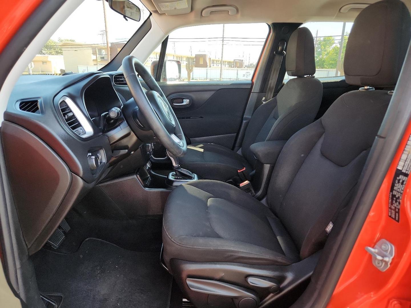 2020 Omaha Orange Clear Coat /Black, cloth Jeep Renegade Sport (ZACNJAAB7LP) with an ENGINE: 2.4L I4 ZERO EVAP M-AIR engine, located at 4711 Ave Q, Lubbock, TX, 79412, (806) 687-2362, 33.551304, -101.855293 - Photo#11