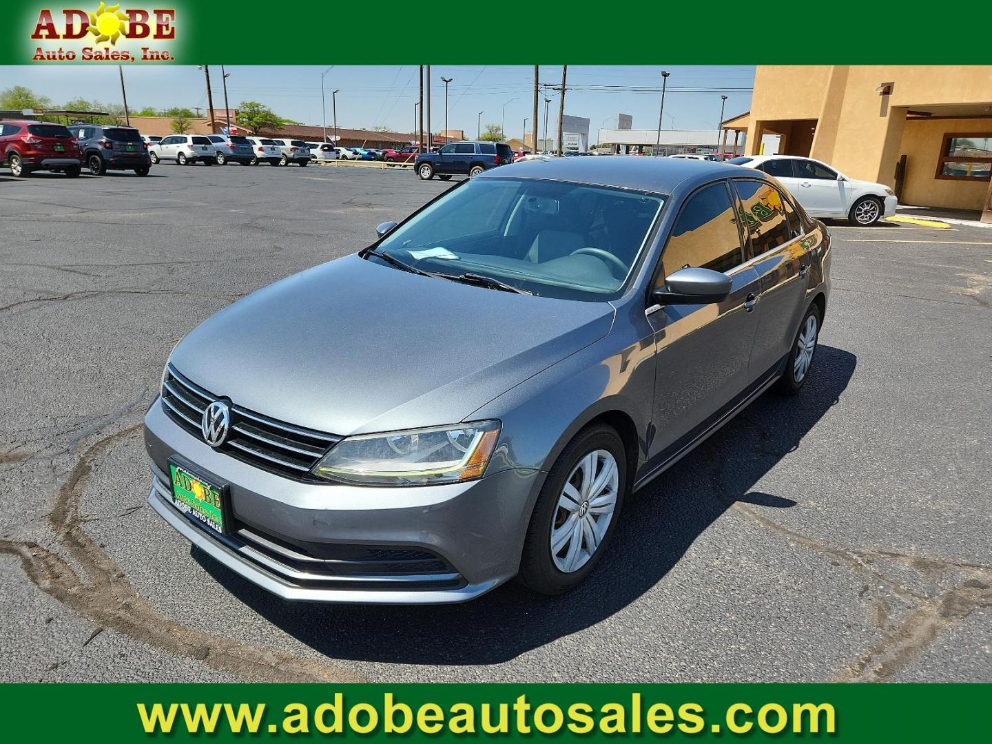 2017 Platinum Gray Metallic /Titan Black/Palladium Gray, cloth Volkswagen Jetta 1.4T S (3VW2B7AJ5HM) with an Engine: 1.4L TSI I-4 Turbocharged -inc: DOHC 16-valve, direct injection engine, located at 4711 Ave Q, Lubbock, TX, 79412, (806) 687-2362, 33.551304, -101.855293 - Photo#0