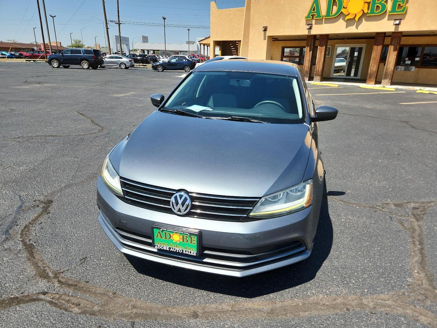 2017 Platinum Gray Metallic /Titan Black/Palladium Gray, cloth Volkswagen Jetta 1.4T S (3VW2B7AJ5HM) with an Engine: 1.4L TSI I-4 Turbocharged -inc: DOHC 16-valve, direct injection engine, located at 4711 Ave Q, Lubbock, TX, 79412, (806) 687-2362, 33.551304, -101.855293 - Photo#8