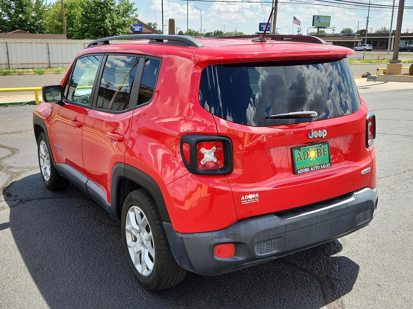 2017 Colorado Red /Black, cloth Jeep Renegade Latitude (ZACCJABB1HP) with an ENGINE: 2.4L I4 MULTIAIR engine, located at 4711 Ave Q, Lubbock, TX, 79412, (806) 687-2362, 33.551304, -101.855293 - Photo#2