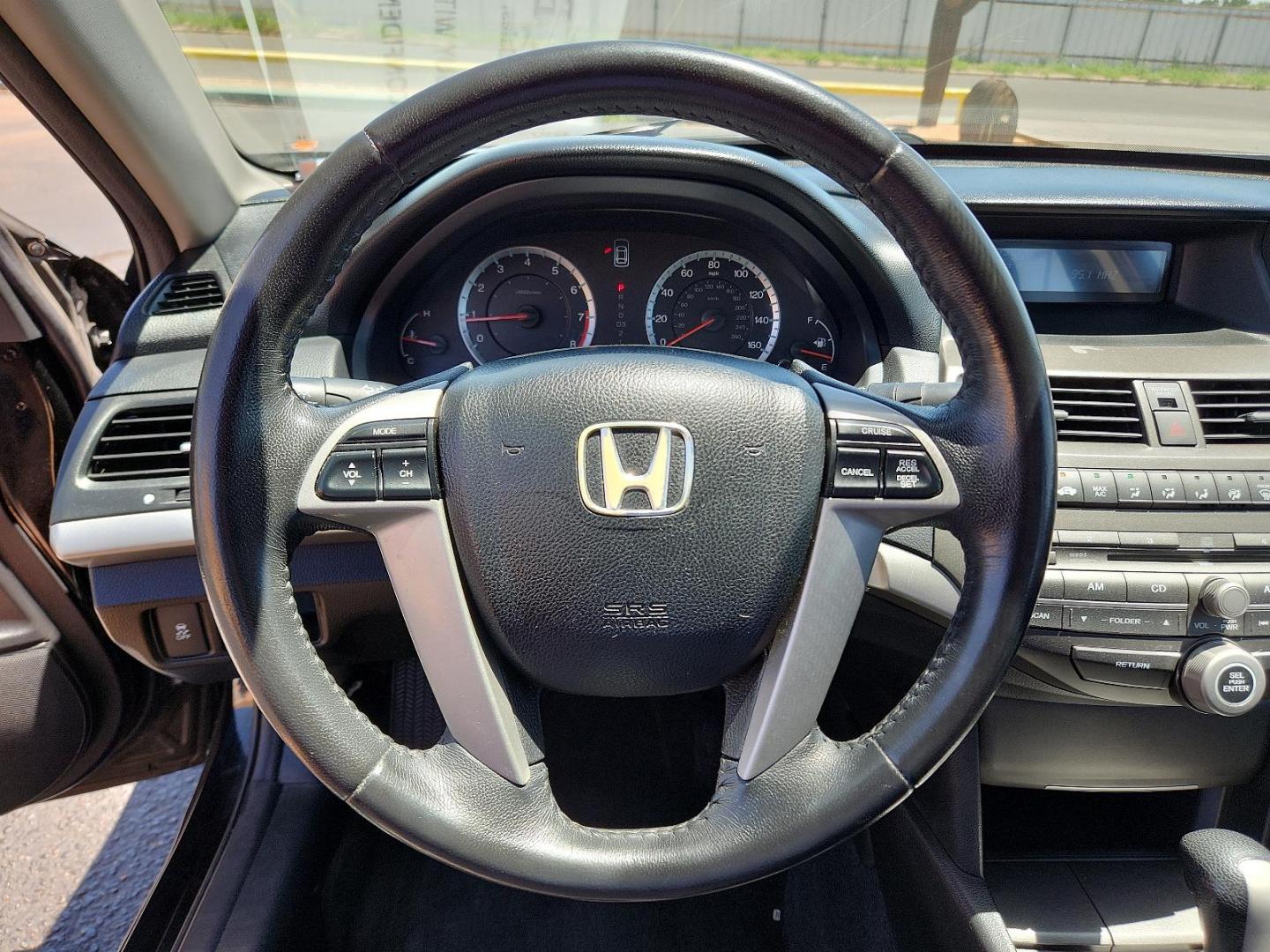 2012 Crystal Black Pearl /Black Leather Interior Honda Accord Sdn SE (1HGCP2F66CA) with an 2.4L DOHC MPFI 16-valve i-VTEC I4 engine engine, located at 4711 Ave Q, Lubbock, TX, 79412, (806) 687-2362, 33.551304, -101.855293 - Photo#18