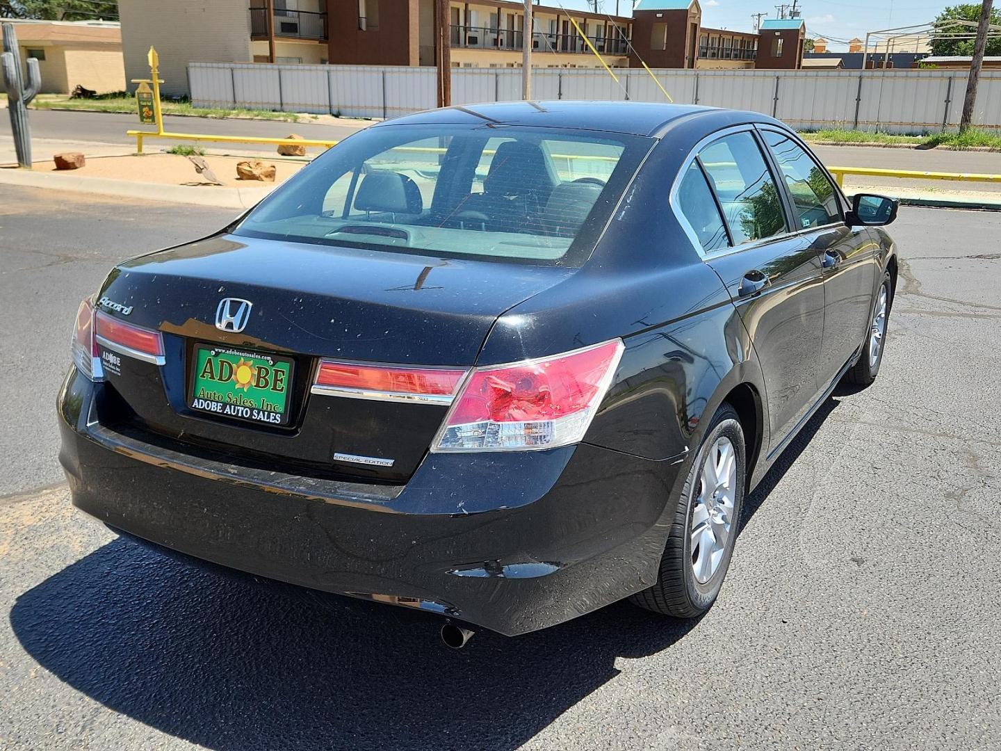 2012 Crystal Black Pearl /Black Leather Interior Honda Accord Sdn SE (1HGCP2F66CA) with an 2.4L DOHC MPFI 16-valve i-VTEC I4 engine engine, located at 4711 Ave Q, Lubbock, TX, 79412, (806) 687-2362, 33.551304, -101.855293 - Photo#4