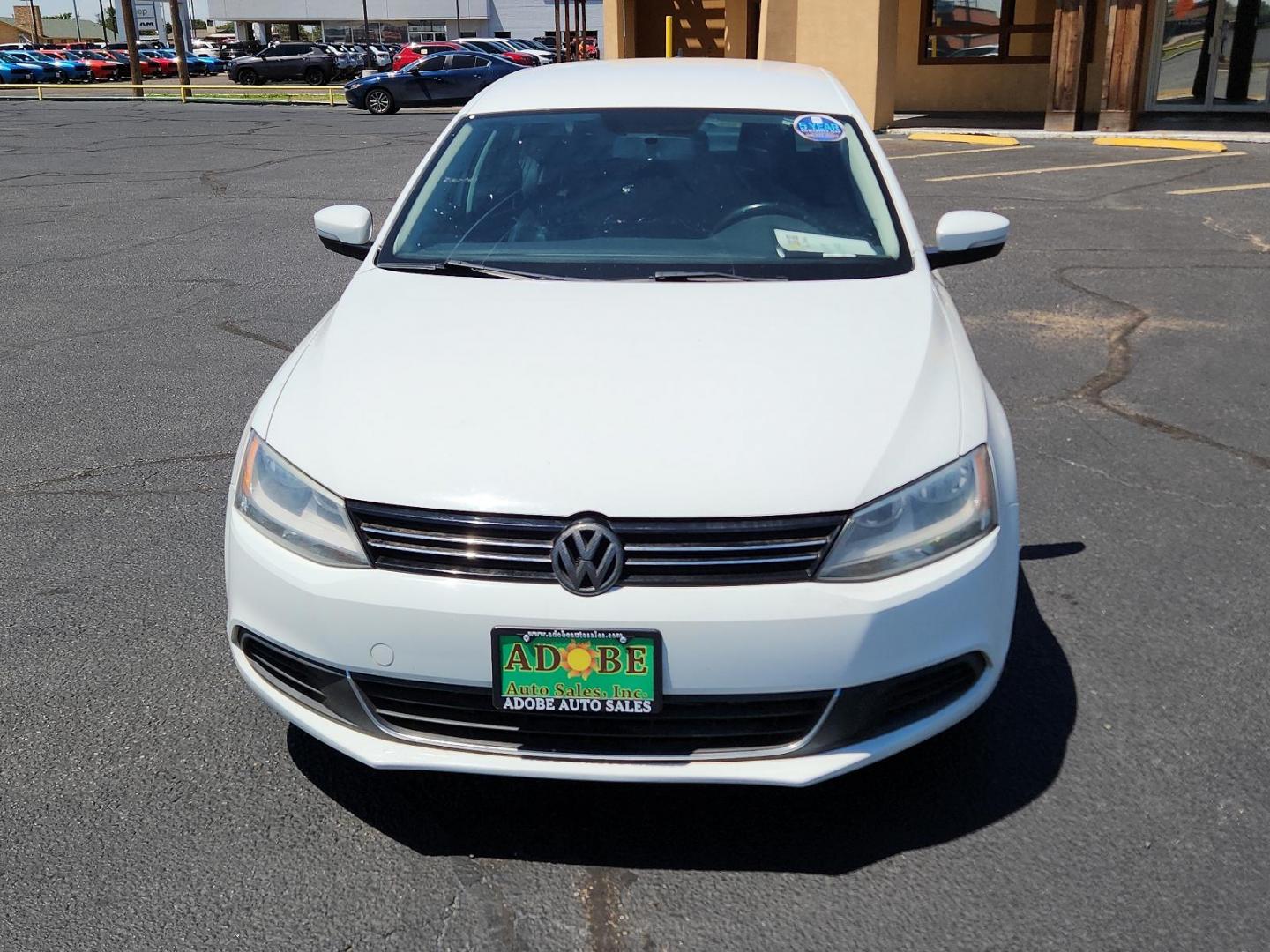 2014 Candy White /Titan Black Volkswagen Jetta Sedan SE w/Connectivity (3VWD17AJ6EM) with an Engine: 1.8L l-4 DOHC engine, located at 4711 Ave Q, Lubbock, TX, 79412, (806) 687-2362, 33.551304, -101.855293 - Photo#7