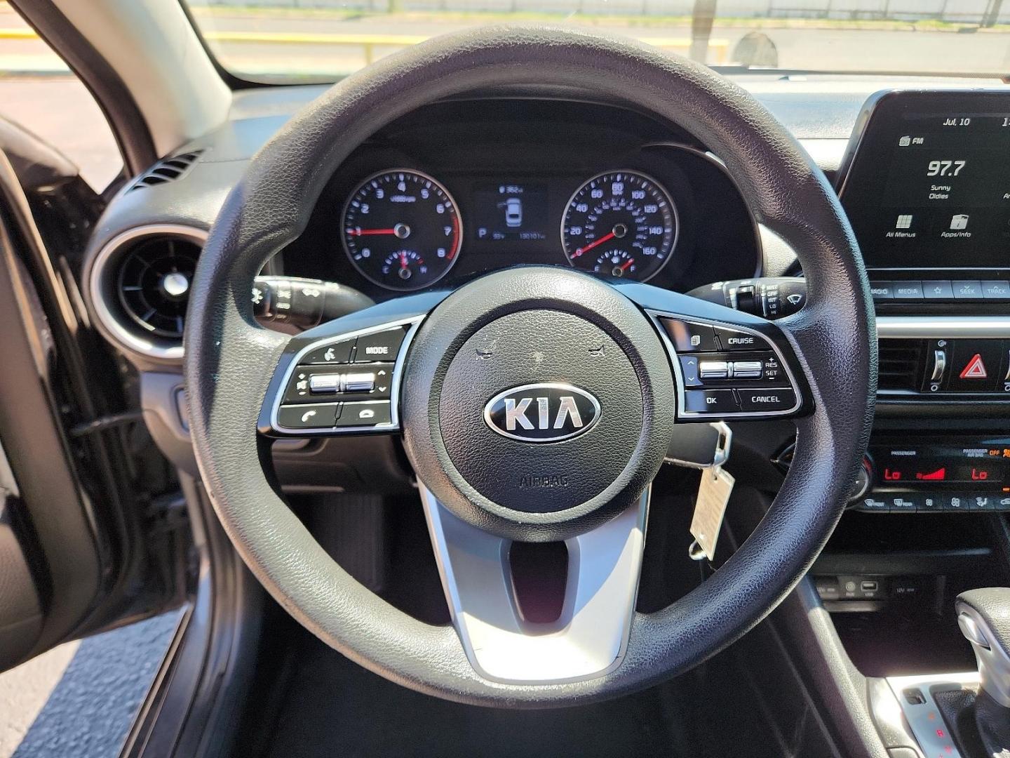 2019 Gravity Grey /Black, cloth Kia Forte LXS (3KPF24AD9KE) with an Engine: 2.0L I4 DOHC D-CVVT MPI engine, located at 4711 Ave Q, Lubbock, TX, 79412, (806) 687-2362, 33.551304, -101.855293 - Photo#18