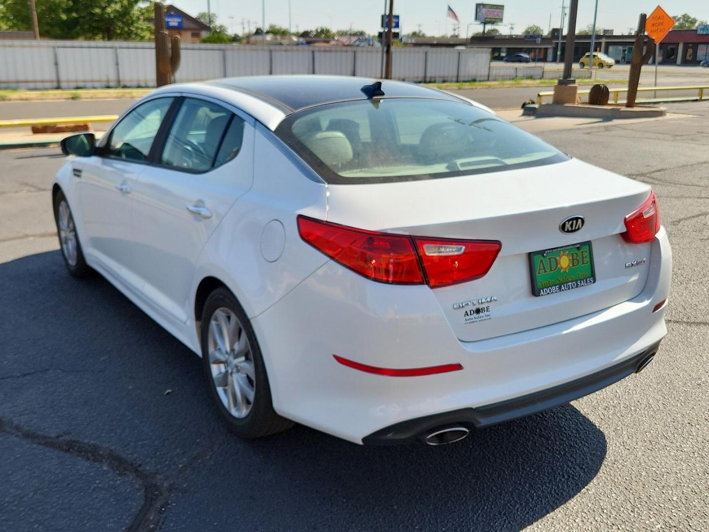 2015 Snow White Pearl /Gray Kia Optima EX (5XXGN4A79FG) with an Engine: 2.4L DOHC I4 GDI engine, located at 4711 Ave Q, Lubbock, TX, 79412, (806) 687-2362, 33.551304, -101.855293 - Photo#2