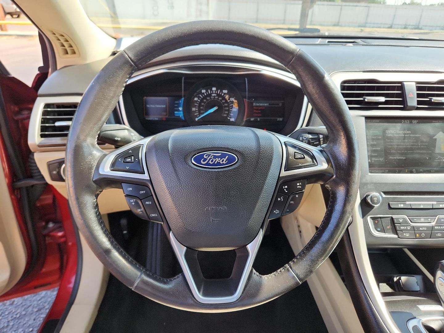 2016 Ruby Red Metallic Tinted Clearcoat /Charcoal Black, cloth Ford Fusion SE (3FA6P0HD3GR) with an ENGINE: 1.5L ECOBOOST engine, located at 4711 Ave Q, Lubbock, TX, 79412, (806) 687-2362, 33.551304, -101.855293 - Photo#16