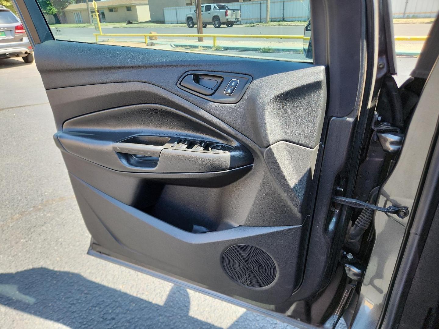 2018 Magnetic Metallic /Charcoal Black, cloth Ford Escape S (1FMCU0F77JU) with an 2.5L L4 DOHC 16V engine, located at 4711 Ave Q, Lubbock, TX, 79412, (806) 687-2362, 33.551304, -101.855293 - Photo#12