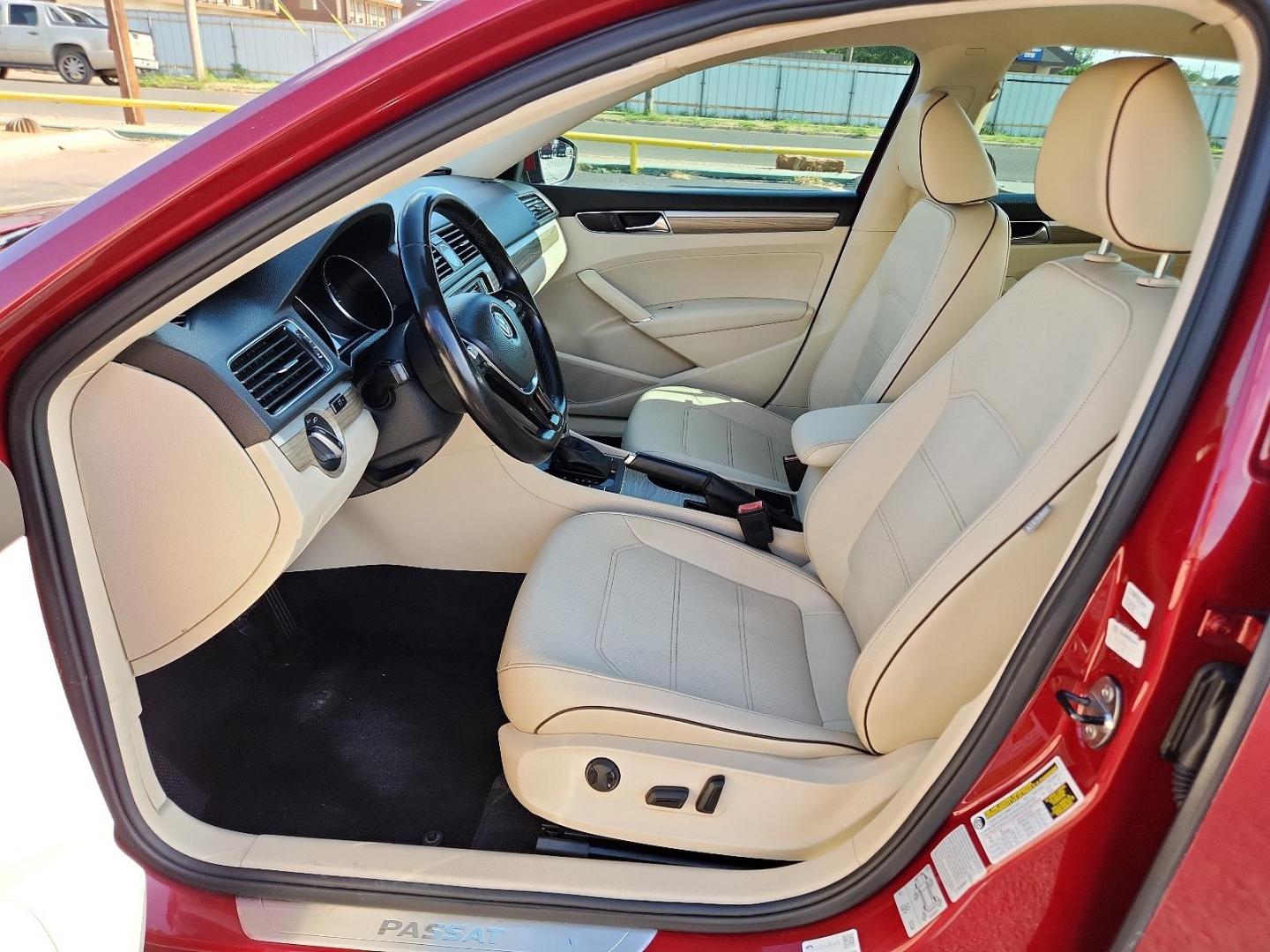 2017 Fortana Red /Titan Black, leatherette Volkswagen Passat 1.8T SE w/Technology (1VWGT7A33HC) with an Engine: 1.8L TSI 170 HP 16V Turbo 4-Cylinder -inc: direct injection engine, located at 4711 Ave Q, Lubbock, TX, 79412, (806) 687-2362, 33.551304, -101.855293 - Photo#11