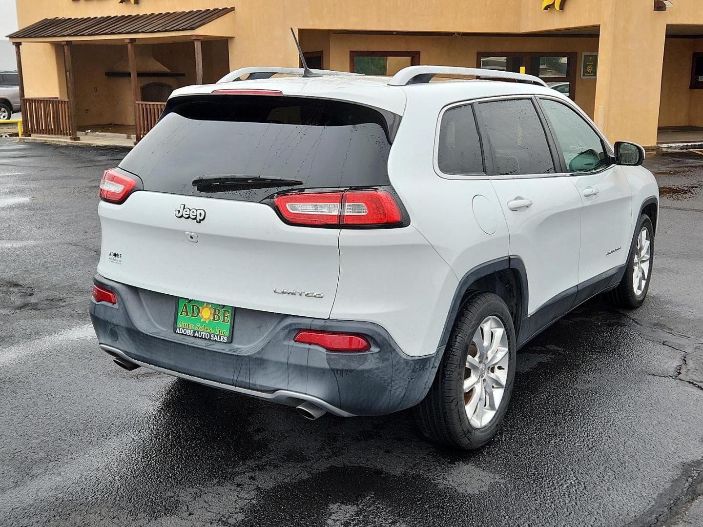 2014 Bright White Clearcoat /Black Jeep Cherokee Limited (1C4PJLDS6EW) with an ENGINE: 3.2L V6 24V VVT engine, located at 4711 Ave Q, Lubbock, TX, 79412, (806) 687-2362, 33.551304, -101.855293 - Photo#3