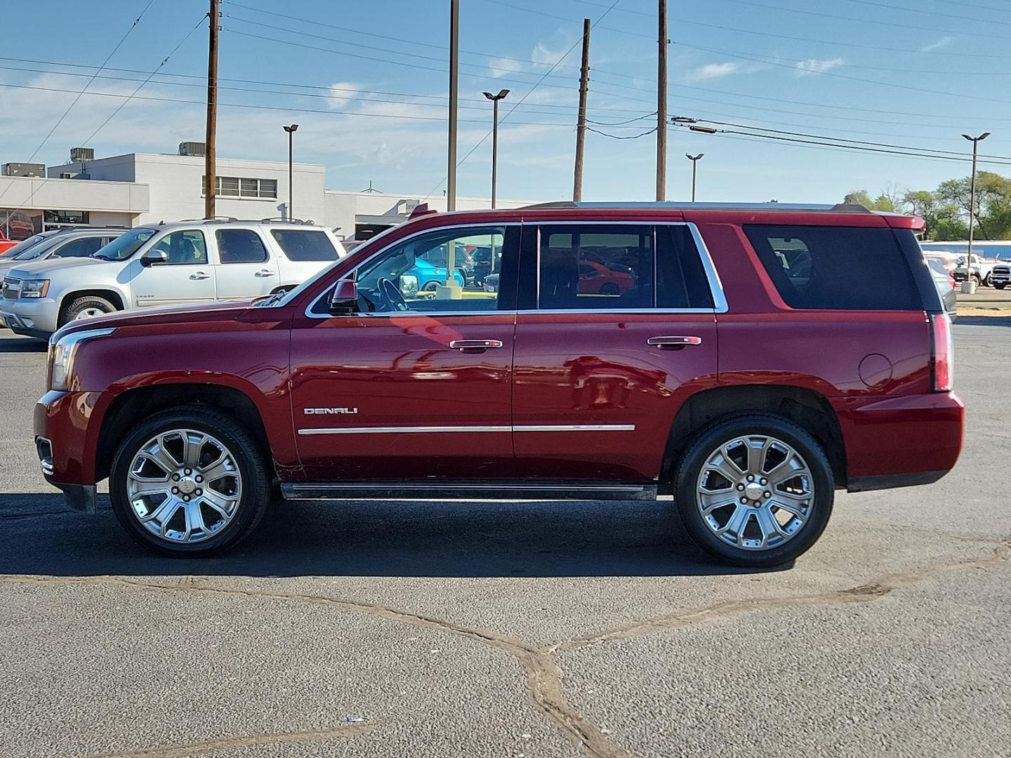 2017 Crimson Red Tintcoat /Jet Black, leather GMC Yukon Denali (1GKS2CKJ7HR) with an ENGINE, 6.2L ECOTEC3 V8 engine, located at 4711 Ave Q, Lubbock, TX, 79412, (806) 687-2362, 33.551304, -101.855293 - Photo#1