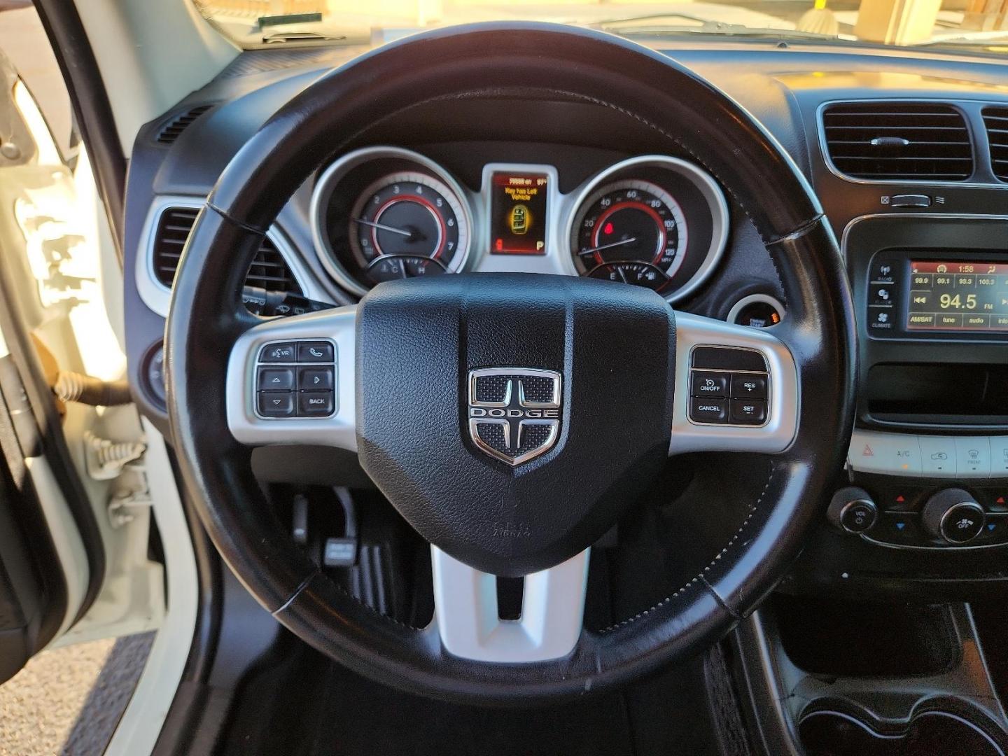 2019 Vice White /Black, premium cloth Dodge Journey SE (3C4PDCBB4KT) with an ENGINE: 2.4L I4 DOHC 16V DUAL VVT engine, located at 4711 Ave Q, Lubbock, TX, 79412, (806) 687-2362, 33.551304, -101.855293 - Photo#18