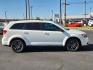 2019 Vice White /Black, premium cloth Dodge Journey SE (3C4PDCBB4KT) with an ENGINE: 2.4L I4 DOHC 16V DUAL VVT engine, located at 4711 Ave Q, Lubbock, TX, 79412, (806) 687-2362, 33.551304, -101.855293 - Photo#4