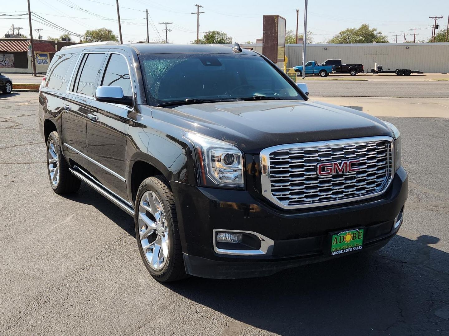 2018 Onyx Black /Jet Black, leather GMC Yukon XL Denali (1GKS2HKJ3JR) with an ENGINE, 6.2L ECOTEC3 V8 engine, located at 4711 Ave Q, Lubbock, TX, 79412, (806) 687-2362, 33.551304, -101.855293 - Photo#5