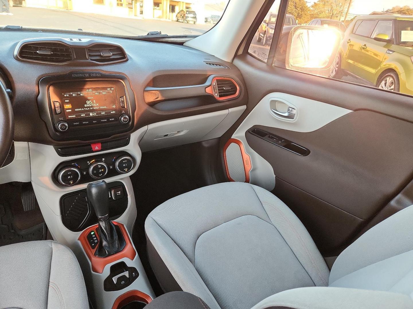 2015 Tan /Gray Jeep Renegade SPORT UTILITY 4-DR (ZACCJABT0FP) , located at 4711 Ave Q, Lubbock, TX, 79412, (806) 687-2362, 33.551304, -101.855293 - Photo#9