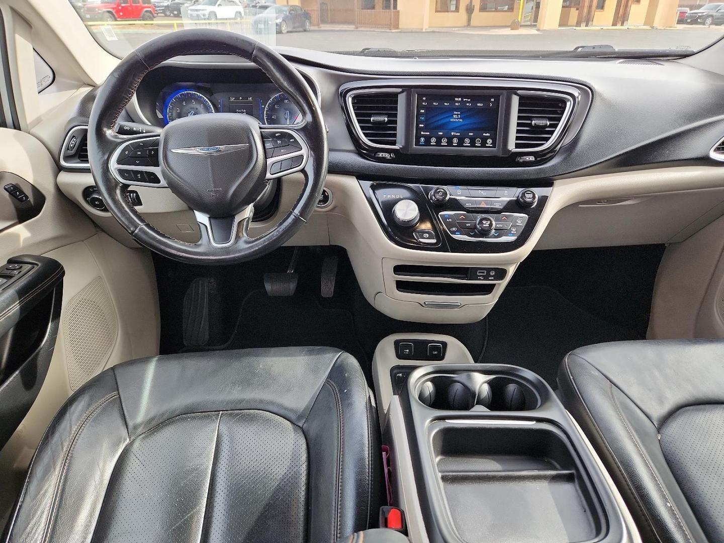 2020 SILVER Chrysler Pacifica Touring L (2C4RC1BG9LR) with an ENGINE: 3.6L V6 24V VVT UPG I W/ESS engine, located at 4711 Ave Q, Lubbock, TX, 79412, (806) 687-2362, 33.551304, -101.855293 - Photo#9