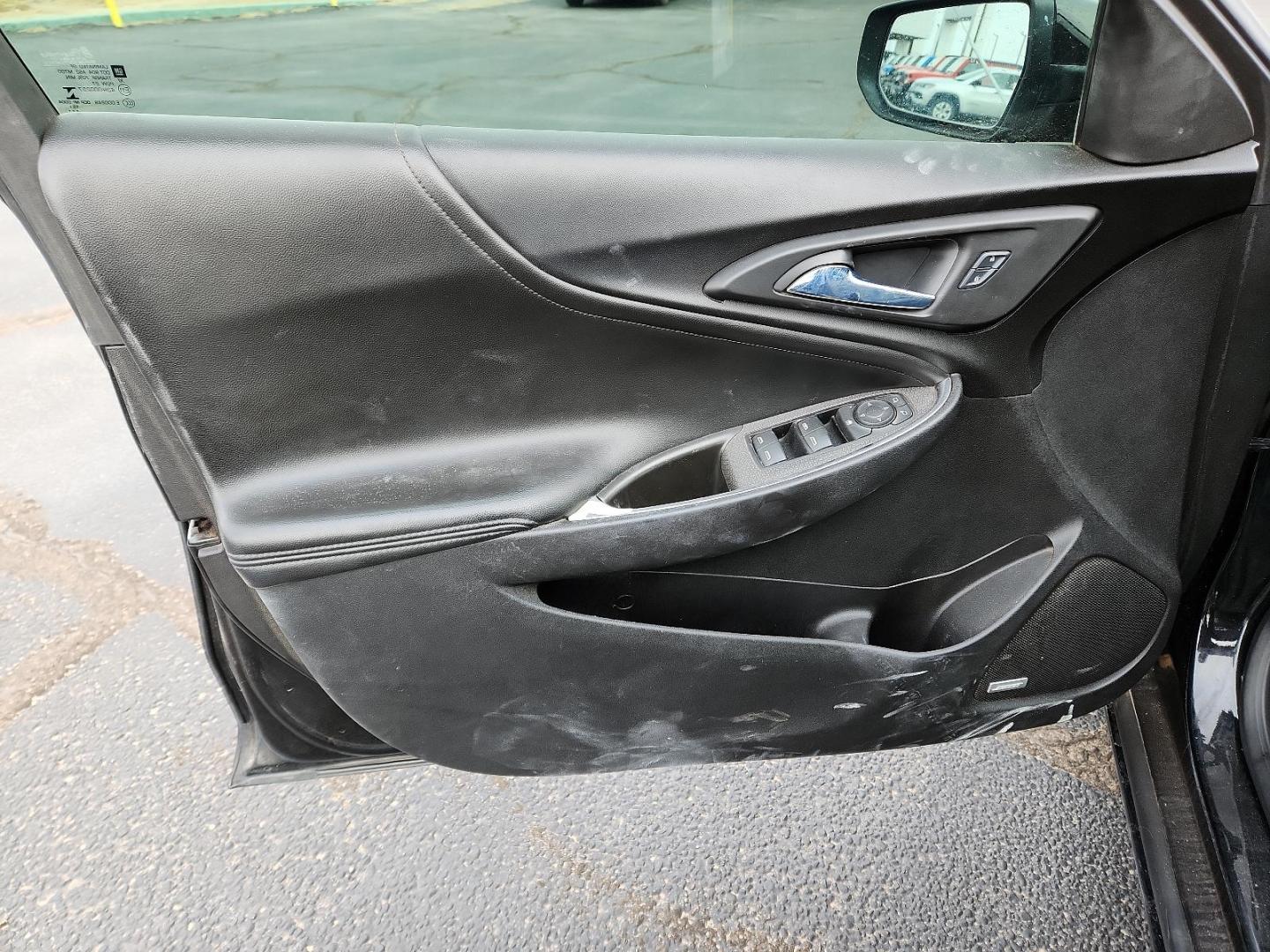 2016 BLACK Chevrolet Malibu LT (1G1ZE5STXGF) with an ENGINE, 1.5L TURBO DOHC 4-CYLINDER DI engine, located at 4711 Ave Q, Lubbock, TX, 79412, (806) 687-2362, 33.551304, -101.855293 - Photo#11