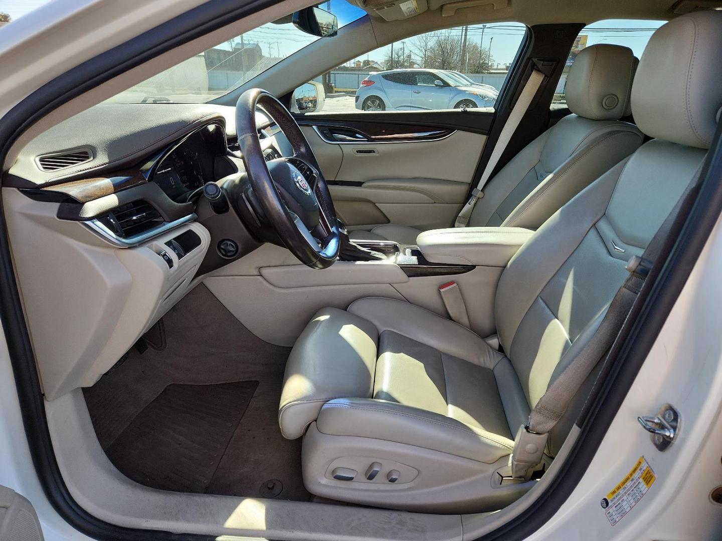 2014 White Diamond Tricoat Cadillac XTS Luxury (2G61M5S33E9) with an ENGINE, 3.6L SIDI DOHC V6 VVT engine, located at 4711 Ave Q, Lubbock, TX, 79412, (806) 687-2362, 33.551304, -101.855293 - Photo#11