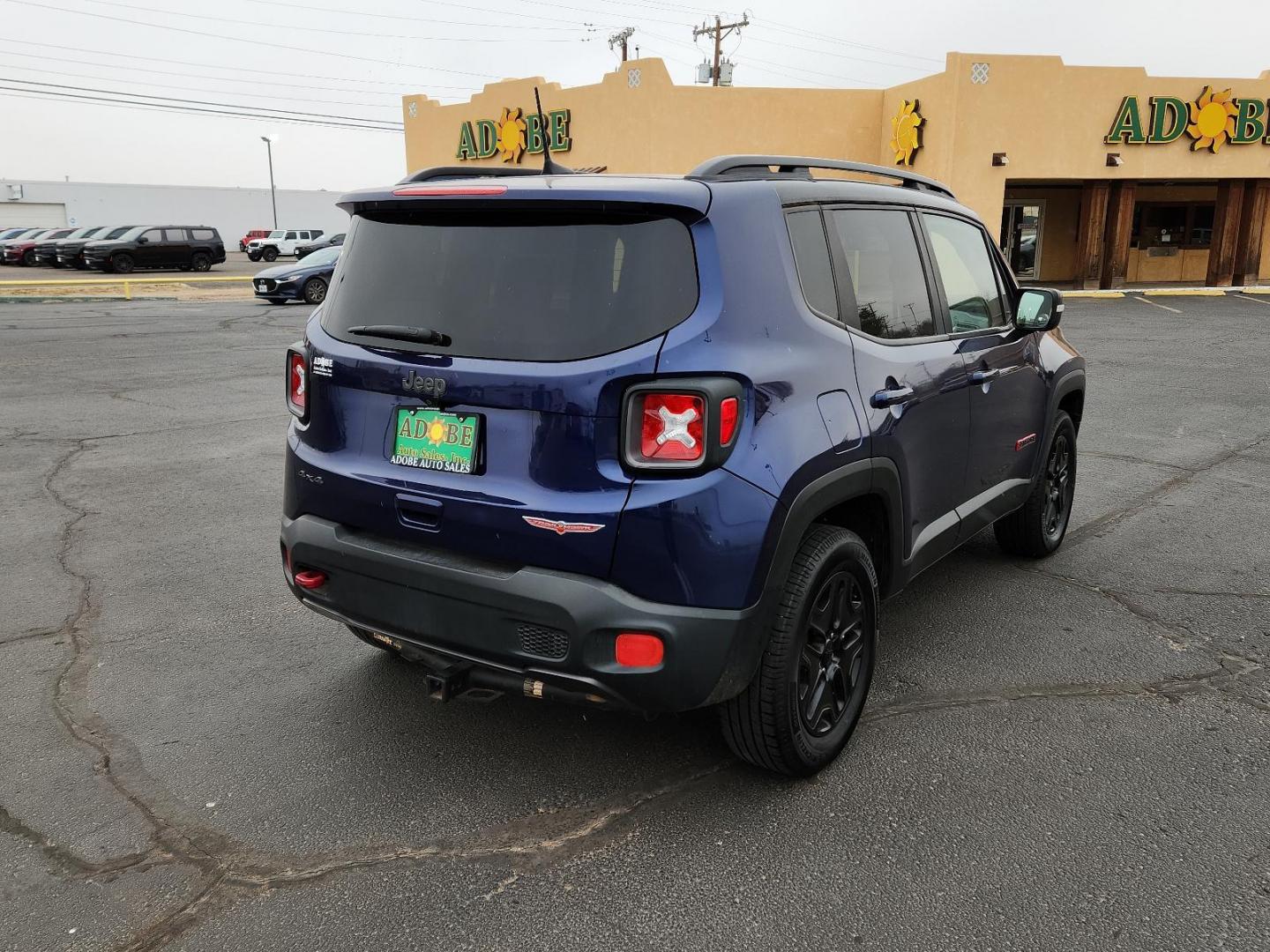 2018 BLUE Jeep Renegade Trailhawk (ZACCJBCB5JP) with an ENGINE: 2.4L I4 ZERO EVAP M-AIR engine, located at 4711 Ave Q, Lubbock, TX, 79412, (806) 687-2362, 33.551304, -101.855293 - Photo#3