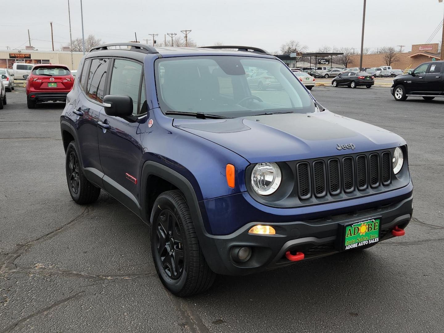 2018 BLUE Jeep Renegade Trailhawk (ZACCJBCB5JP) with an ENGINE: 2.4L I4 ZERO EVAP M-AIR engine, located at 4711 Ave Q, Lubbock, TX, 79412, (806) 687-2362, 33.551304, -101.855293 - Photo#5