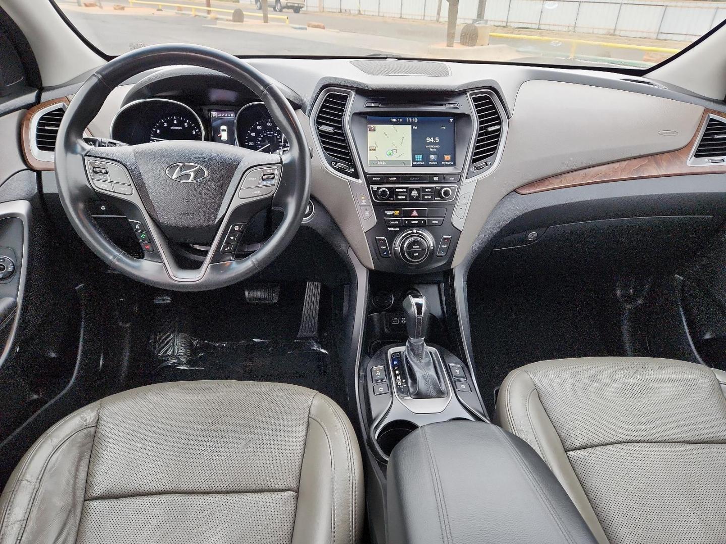 2018 GRAY Hyundai Santa Fe Sport 2.0T Ultimate (5XYZW4LA7JG) with an Engine: 2.0L Turbo-GDI DOHC 16-Valve I4 engine, located at 4711 Ave Q, Lubbock, TX, 79412, (806) 687-2362, 33.551304, -101.855293 - Photo#9