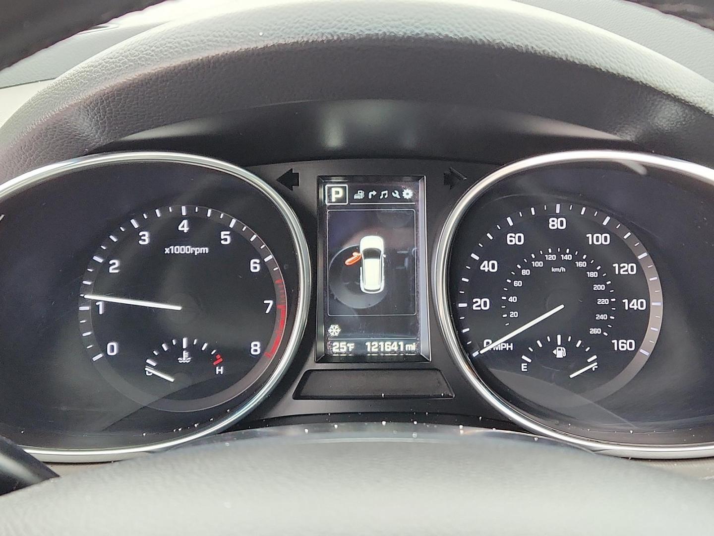 2018 GRAY Hyundai Santa Fe Sport 2.0T Ultimate (5XYZW4LA7JG) with an Engine: 2.0L Turbo-GDI DOHC 16-Valve I4 engine, located at 4711 Ave Q, Lubbock, TX, 79412, (806) 687-2362, 33.551304, -101.855293 - Photo#17