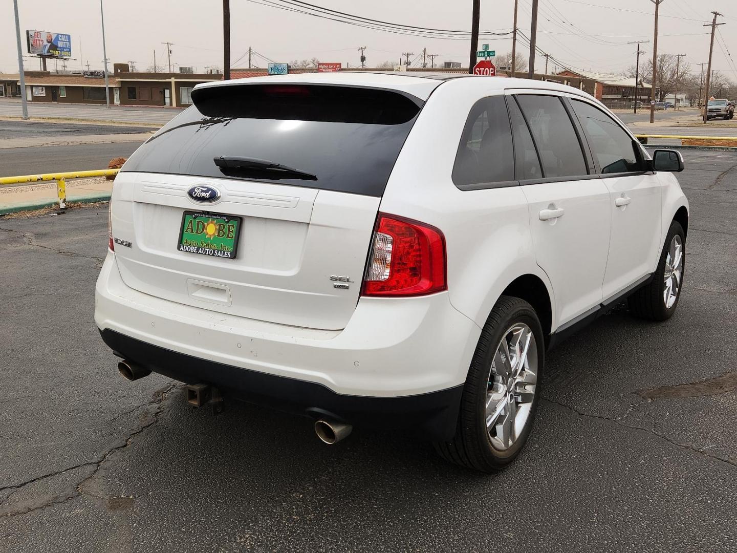 2014 WHITE Ford Edge SEL (2FMDK4JC4EB) with an ENGINE: 3.5L TI-VCT V6 engine, located at 4711 Ave Q, Lubbock, TX, 79412, (806) 687-2362, 33.551304, -101.855293 - Photo#3