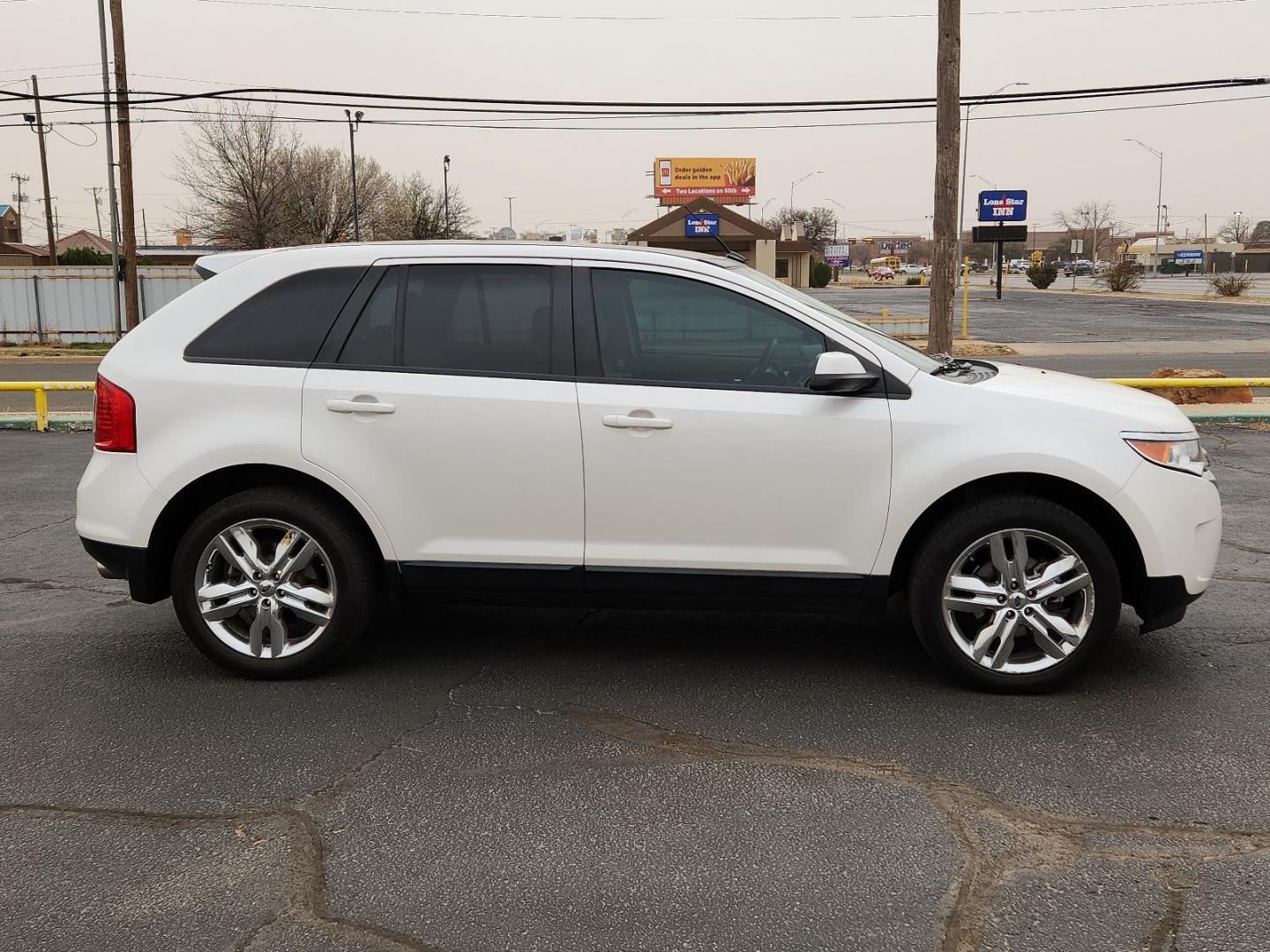 2014 WHITE Ford Edge SEL (2FMDK4JC4EB) with an ENGINE: 3.5L TI-VCT V6 engine, located at 4711 Ave Q, Lubbock, TX, 79412, (806) 687-2362, 33.551304, -101.855293 - Photo#4