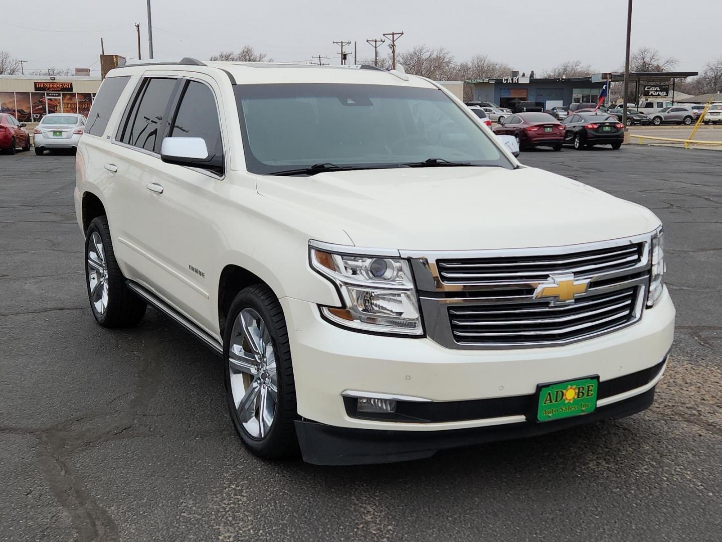 2015 WHITE Chevrolet Tahoe LTZ (1GNSCCKCXFR) with an ENGINE, 5.3L ECOTEC3 V8 WITH ACTIVE FUEL MANAGEMENT, DIRECT INJECTION AND VARIABLE VALVE TIMING engine, located at 4711 Ave Q, Lubbock, TX, 79412, (806) 687-2362, 33.551304, -101.855293 - Photo#5