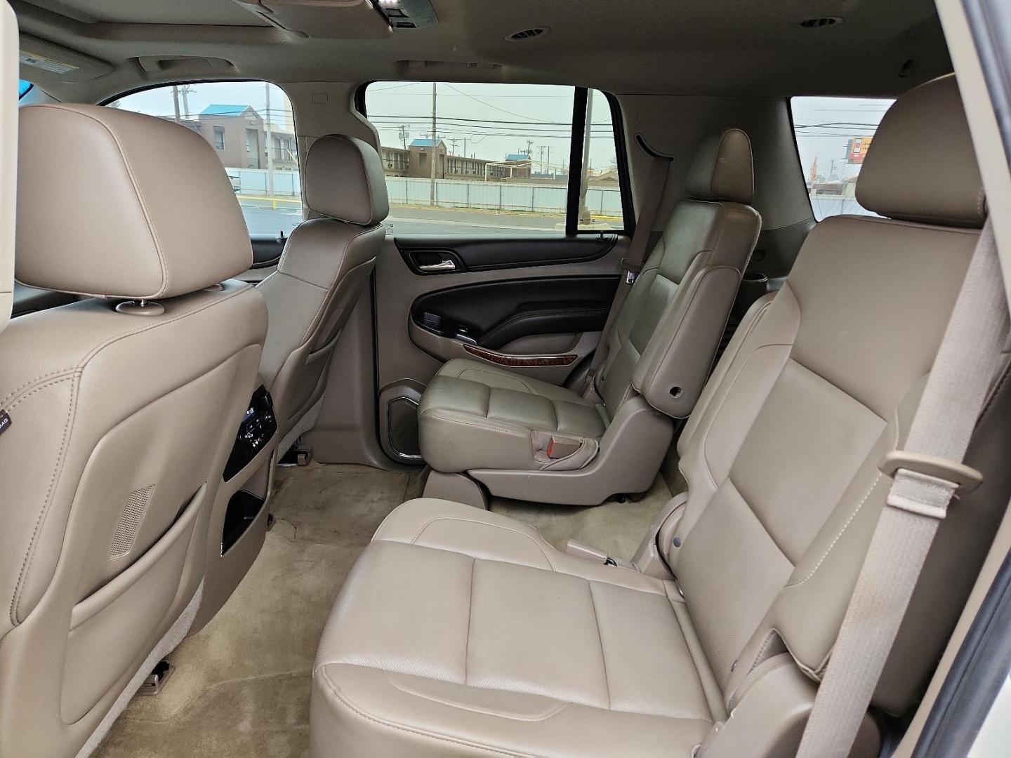 2015 WHITE Chevrolet Tahoe LTZ (1GNSCCKCXFR) with an ENGINE, 5.3L ECOTEC3 V8 WITH ACTIVE FUEL MANAGEMENT, DIRECT INJECTION AND VARIABLE VALVE TIMING engine, located at 4711 Ave Q, Lubbock, TX, 79412, (806) 687-2362, 33.551304, -101.855293 - Photo#8