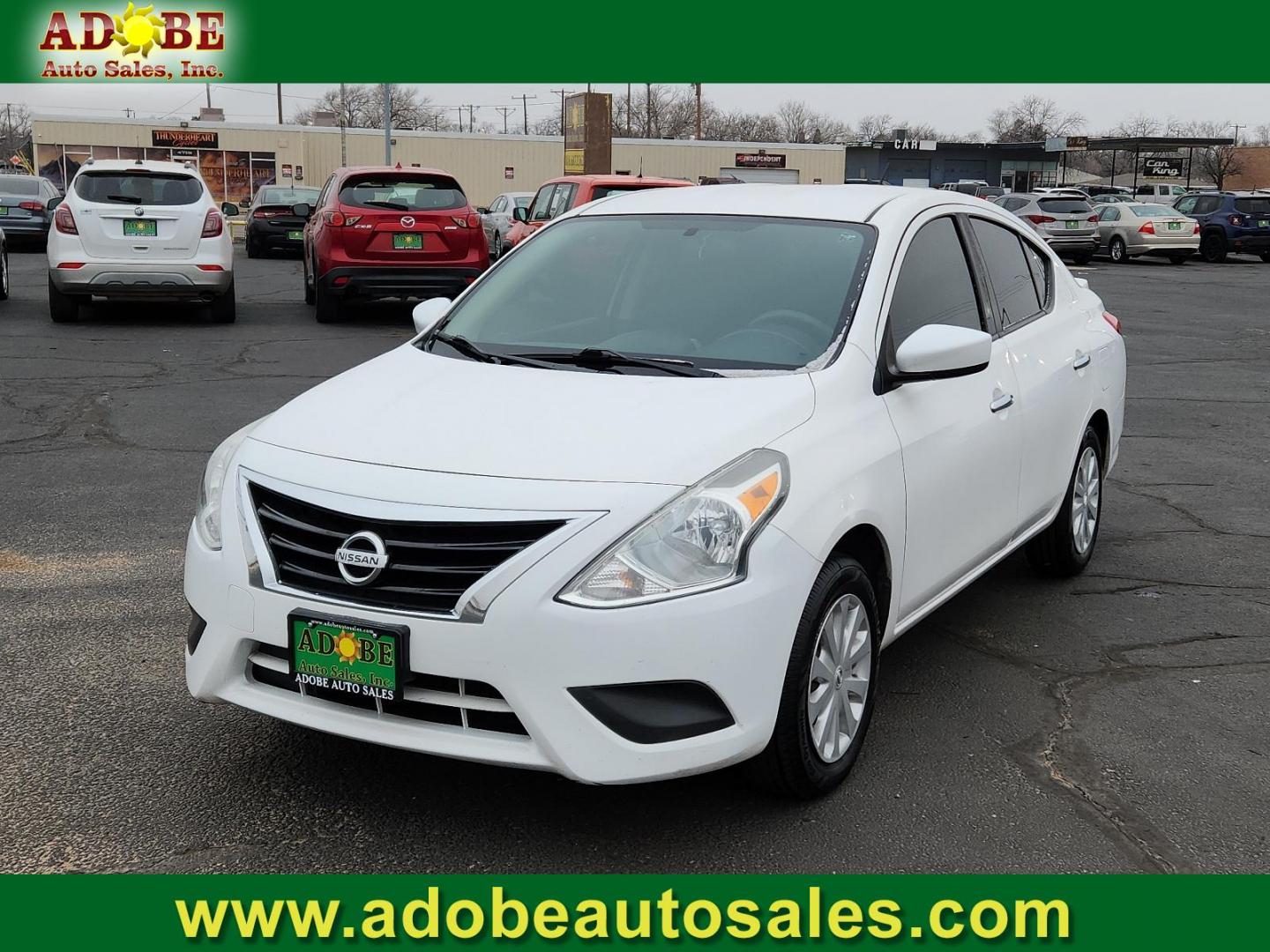 2017 WHITE Nissan Versa Sedan SV (3N1CN7AP7HL) with an Engine: 1.6L DOHC 16 Valve 4-Cylinder engine, located at 4711 Ave Q, Lubbock, TX, 79412, (806) 687-2362, 33.551304, -101.855293 - Photo#0