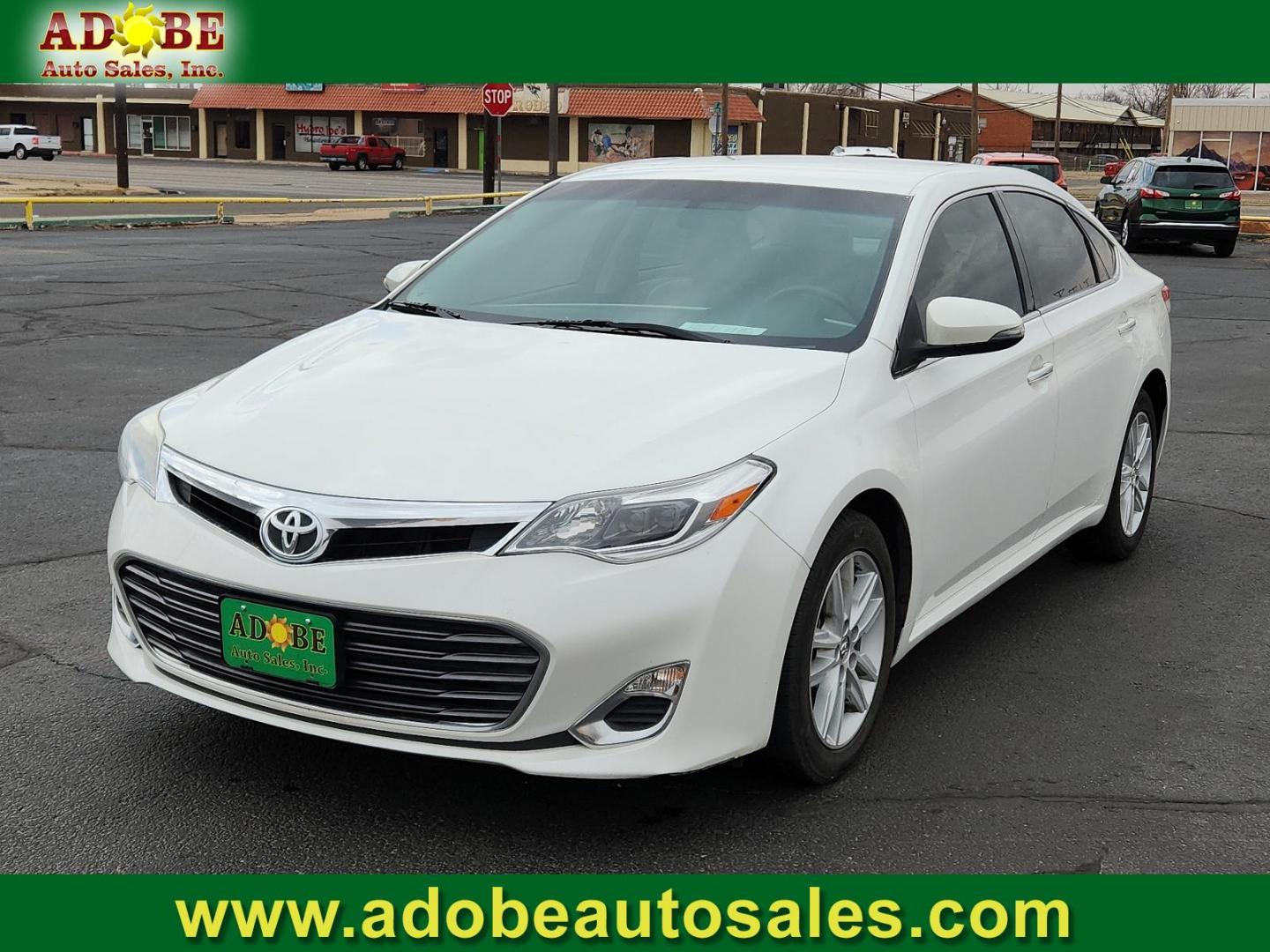 2013 Blizzard Pearl Toyota Avalon XLE (4T1BK1EB8DU) with an 3.5L DOHC EFI 24-valve V6 engine engine, located at 4711 Ave Q, Lubbock, TX, 79412, (806) 687-2362, 33.551304, -101.855293 - Photo#0